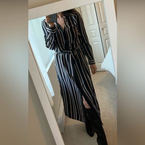 Striped maxi dress with belt - Picture 1 of 3